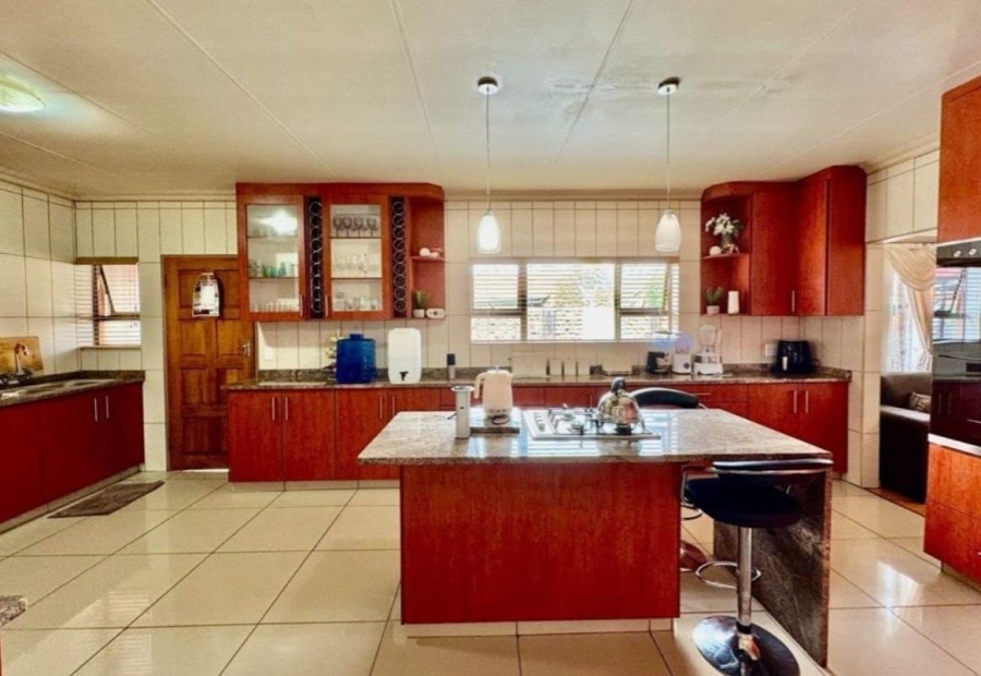 3 Bedroom Property for Sale in Miederpark North West